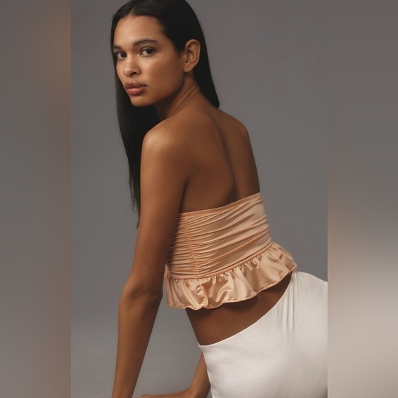 NWT By Anthropologie Strapless Ruffled Bandeau Top in Peach - Picture 8 of 11